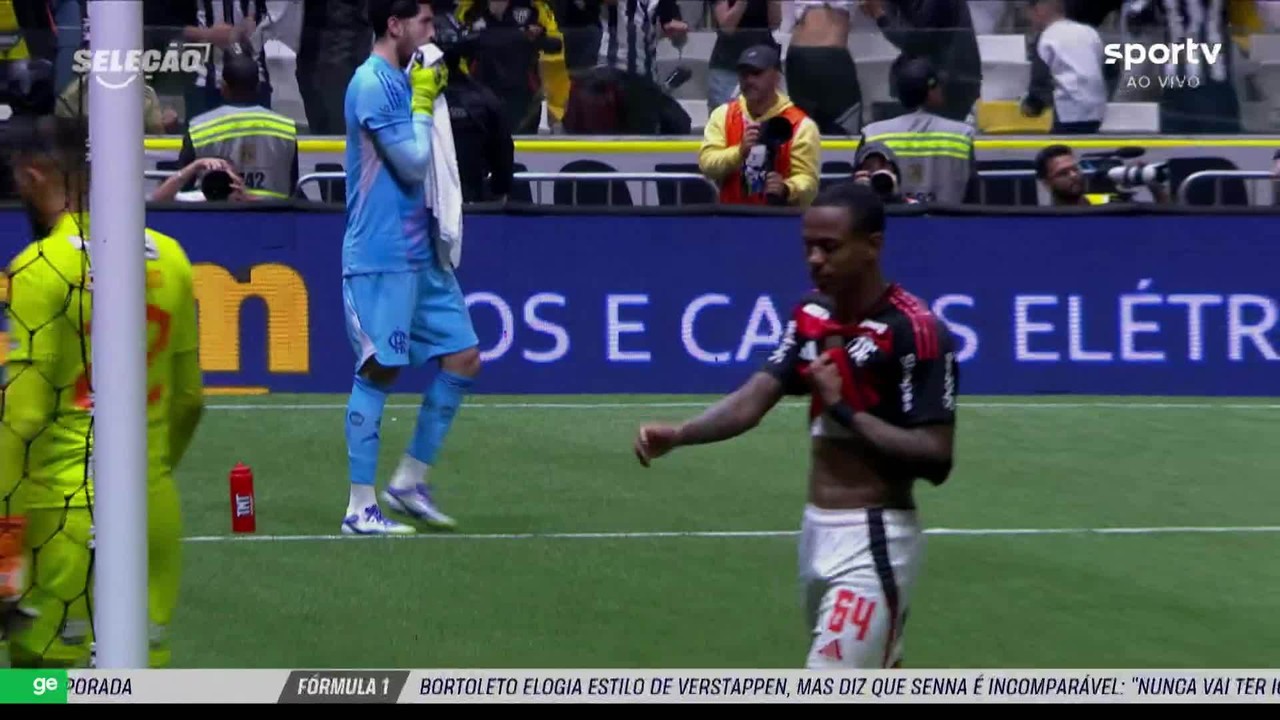 Everton Cebolinha destaca-se, marca e recebe elogios de Filipe Luís após vitória do Flamengo sobre o Atlético-MG - Imagem do artigo original