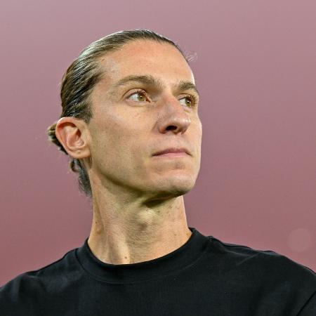 Filipe Luís comemora Flamengo na ponta após triunfo sobre o Mirassol - Imagem do artigo original