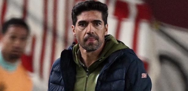 Abel Ferreira elogia torcida do Universitario e manda recado à torcida do Palmeiras - Imagem do artigo original