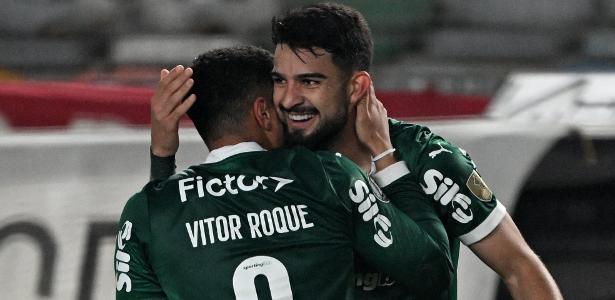 Abel ajusta sistema ofensivo e faz Vitor Roque atuar com Flaco López em goleada do Palmeiras - Imagem do artigo original