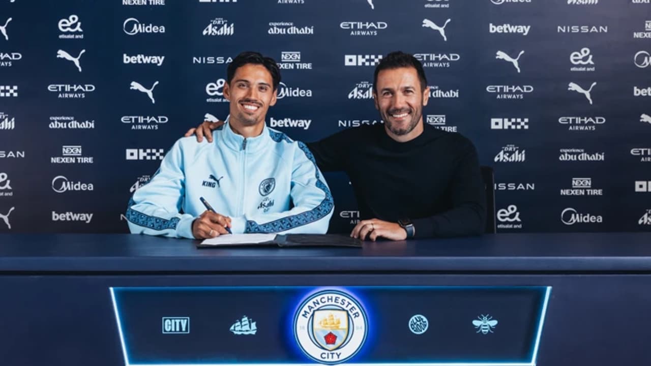 Guardiola chama novo reforço do Manchester City de “um dos melhores da história” - Imagem do artigo original