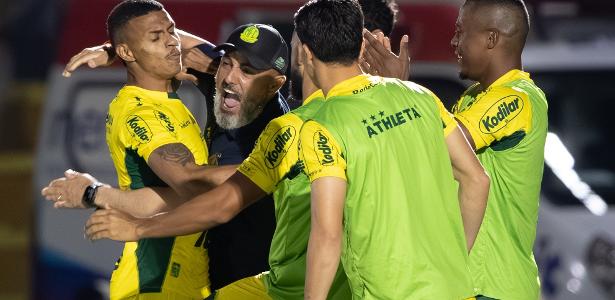 Cruzeiro abre marcador, leva empate do Mirassol e segura pressão no interior paulista - Imagem do artigo original