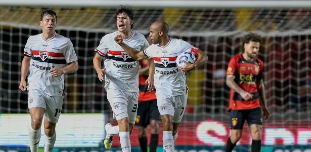 Crespo estuda Lucas como falso nove ou titular para enfrentar o Atlético Nacional - Imagem do artigo original