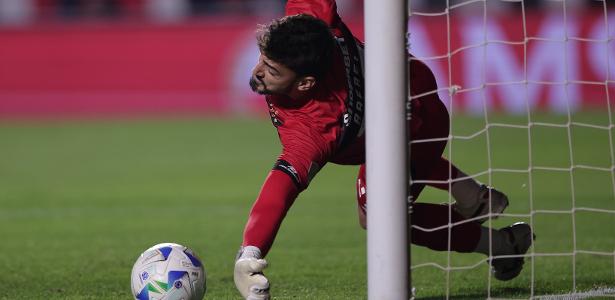 Rafael defende pênalti decisivo e São Paulo avança às quartas da Libertadores - Imagem do artigo original