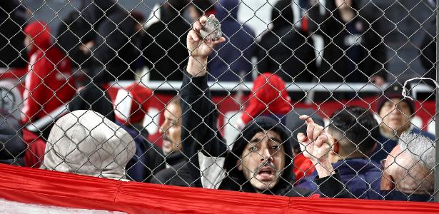Conmebol cancela Independiente x Universidad de Chile após violência, com 90 presos e dez feridos - Imagem do artigo original