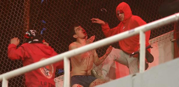 Independiente pede à Conmebol vitória e punição à Universidad de Chile após violência em Avellaneda - Imagem do artigo original
