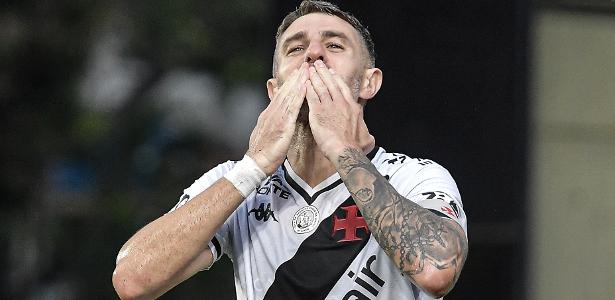 Vasco confirma Vegetti, e Botafogo escala Chris Ramos para duelo pela Copa do Brasil - Imagem do artigo original