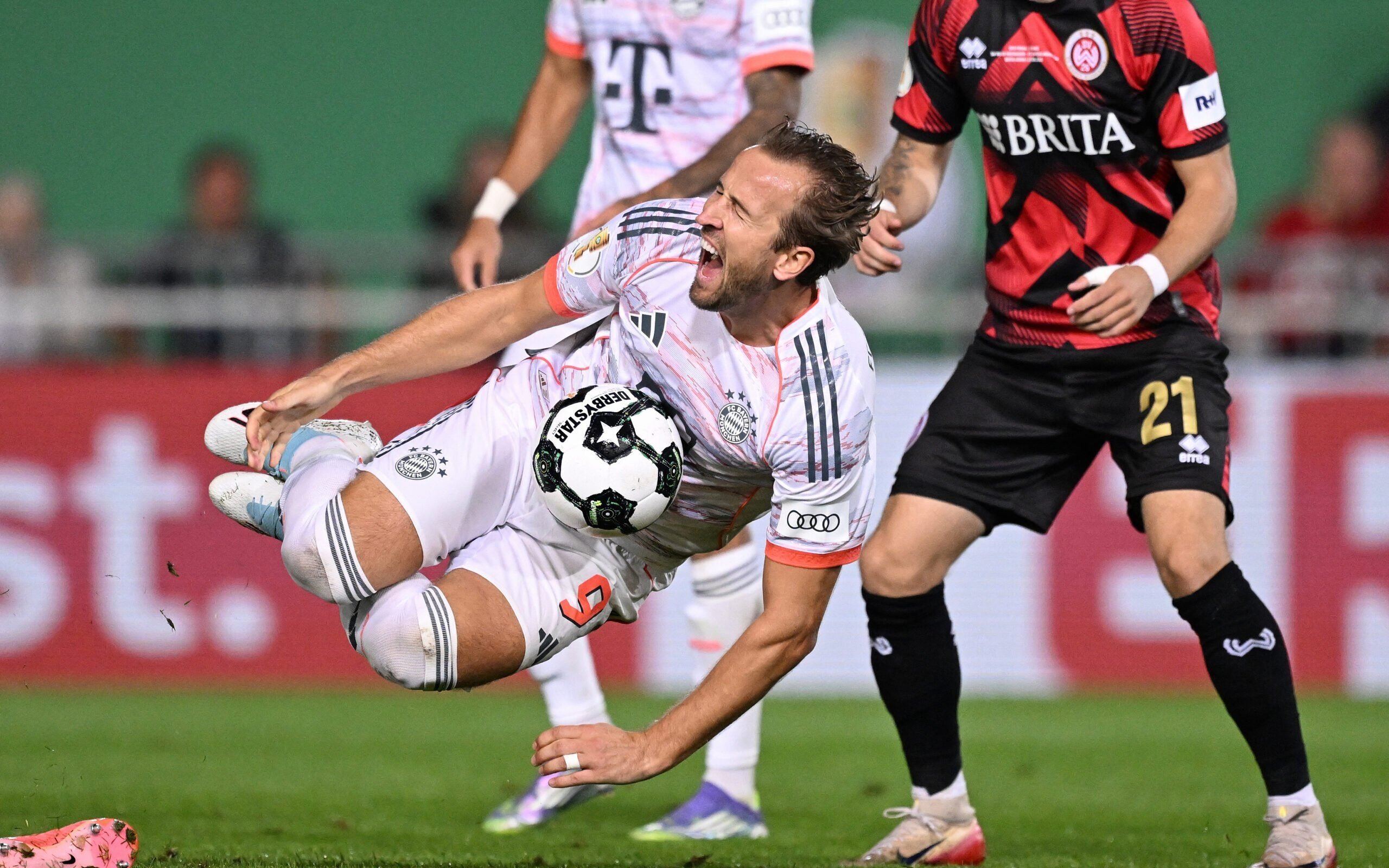 Bayern de Munique sofre, mas confirma vaga na próxima fase da Copa da Alemanha - Imagem do artigo original