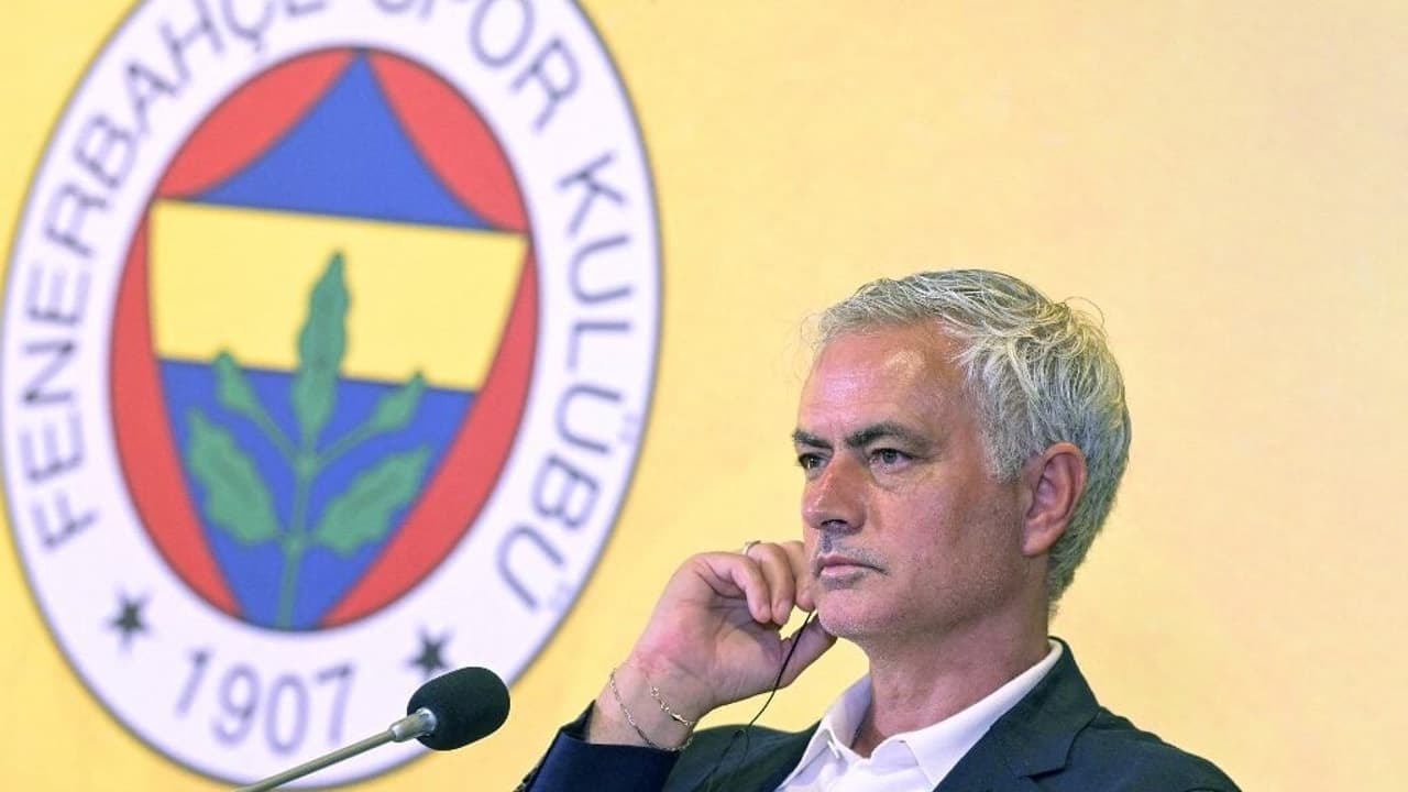 José Mourinho avalia contratar goleiro do Real Madrid - Imagem do artigo original