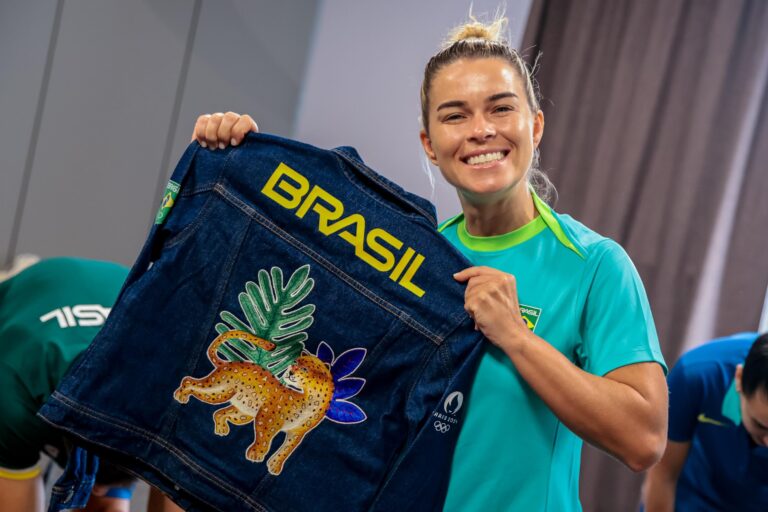 Maternidade ganha espaço no futebol feminino após novas regras da Fifa e adesão dos clubes