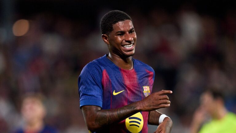 Barcelona regulariza Marcus Rashford e libera atacante para estreia contra o Mallorca