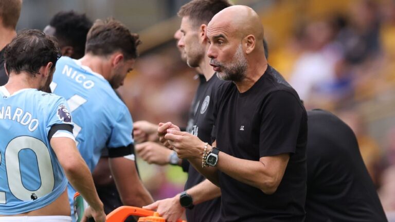 Guardiola cobra saídas no Manchester City após goleada de estreia na Premier League