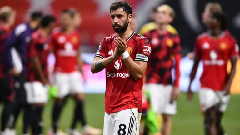 Manchester United encara início da Premier League 2025/26 entre otimismo e pressão