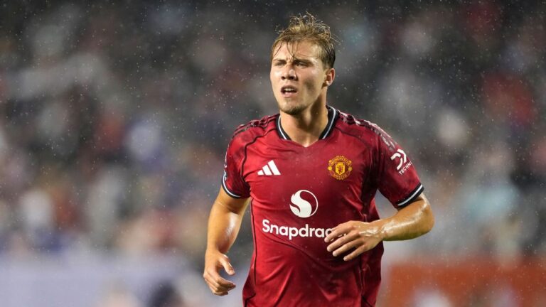 Milan admite interesse em Rasmus Højlund, fora dos planos do Manchester United