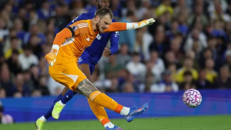 Perri faz estreia e Leeds vence Everton pela Premier League