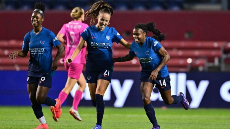 Ludmila faz hat-trick em 10 minutos, estabelece recorde da NWSL e garante empate do Chicago Stars