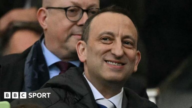 Investidor Tony Bloom aposta em inteligência artificial para levar o Hearts ao título escocês
