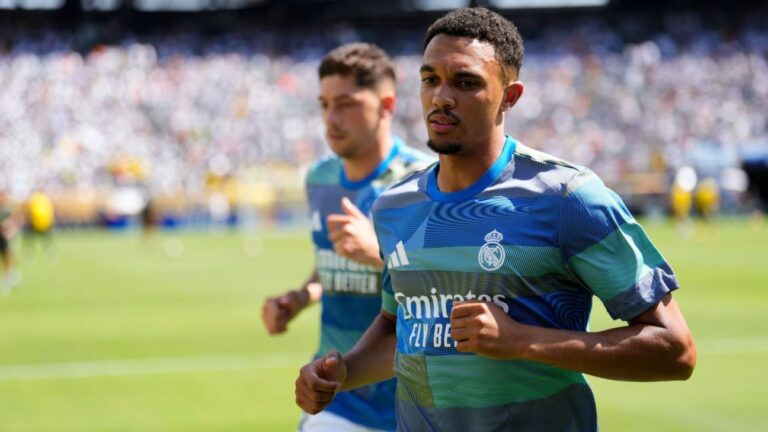 Tuchel exclui Alexander-Arnold da convocação inglesa; Rashford e Djed Spence entram na lista