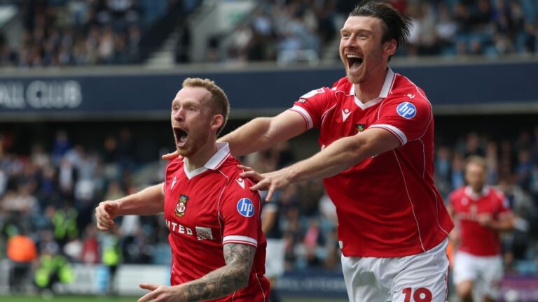 Wrexham derruba o Millwall e encerra jejum de 43 anos na segunda divisão inglesa