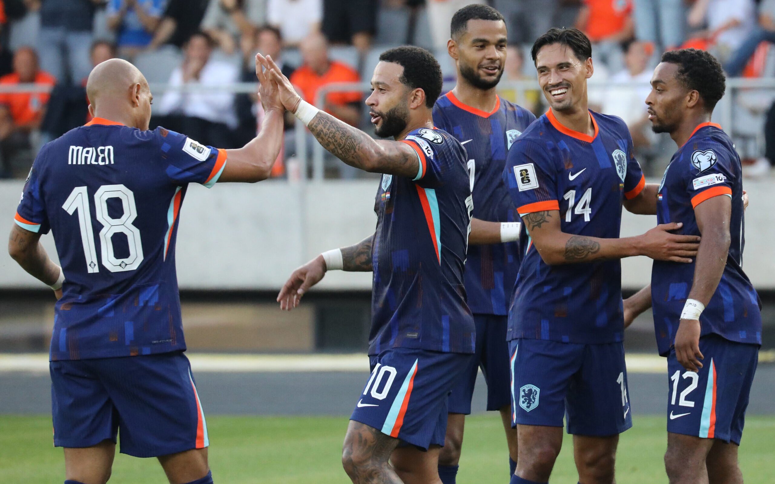 Depay estabelece recorde e Holanda supera Lituânia em duelo com cinco gols - Imagem do artigo original