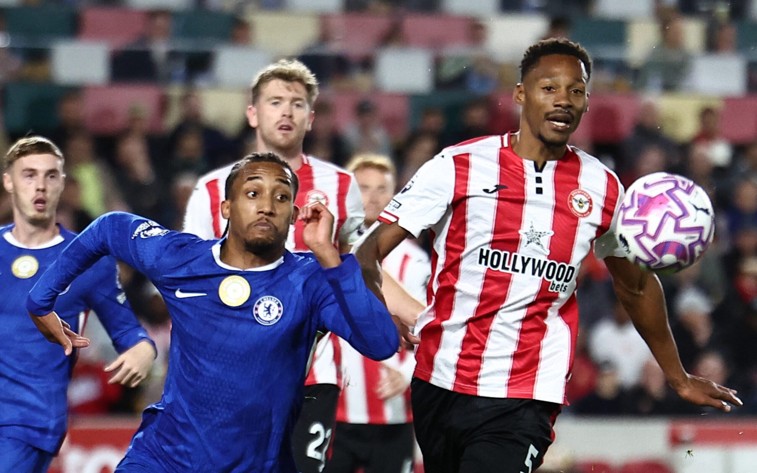 Brentford marca no fim e empata com o Chelsea pela Premier League - Imagem do artigo original