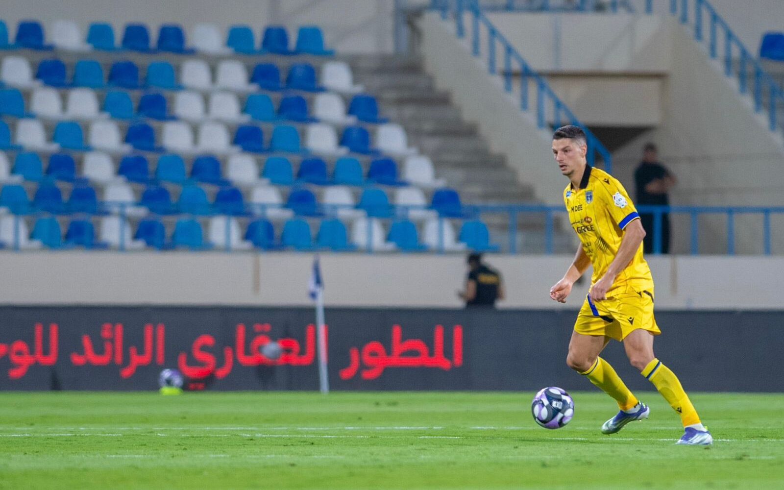 Defensor ex-Palmeiras e Nantes completa 500 partidas atuando na Arábia Saudita - Imagem do artigo original