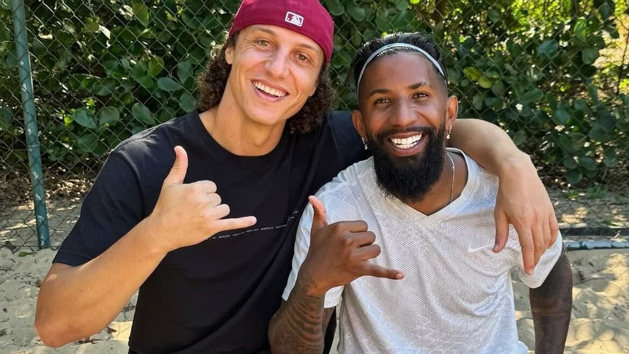 David Luiz demonstra expectativa por reencontro com Rodinei na Champions League - Imagem do artigo original