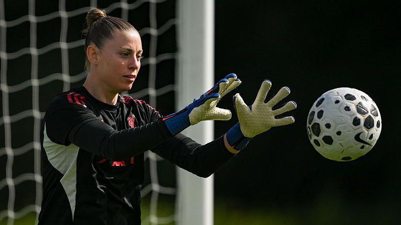 Liverpool: goleira Rafaela Borggrafe é investigada pela FA por possível comentário racista - Imagem do artigo original