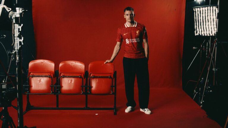 Liverpool lidera lista de vencedores da janela de transferências europeia de 2025