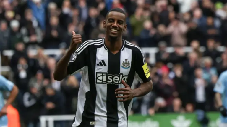 Isak envia mensagem à torcida do Newcastle após acerto com o Liverpool