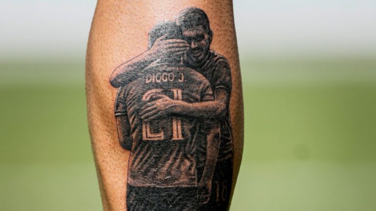 Rúben Neves exibe tatuagem em homenagem a Diogo Jota durante treino de Portugal