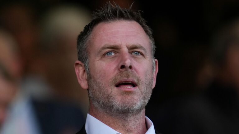 Cinco pontos de atenção na EFL com pressão aumentando nas primeiras rodadas