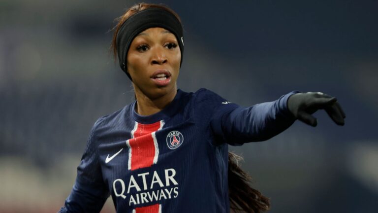 Recorde de transferências no futebol feminino dispara com chegada de Geyoro ao London City por US$ 1,9 milhão