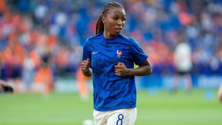 Grace Geyoro acerta com London City Lionesses por valor recorde mundial