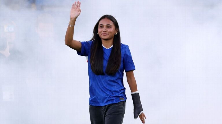 Bompastor celebra reforço de Alyssa Thompson e confirma problema muscular de Girma