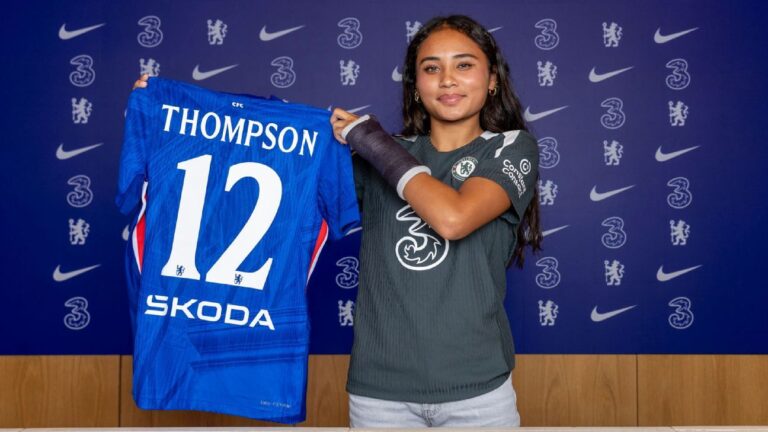Mercado de verão do futebol feminino bate recordes; Chelsea recebe nota máxima por Alyssa Thompson
