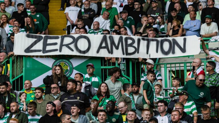 Celtic justifica política de contratações e descarta “torrar dinheiro”