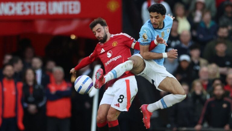 Manchester United e Manchester City chegam em baixa ao dérbi de domingo