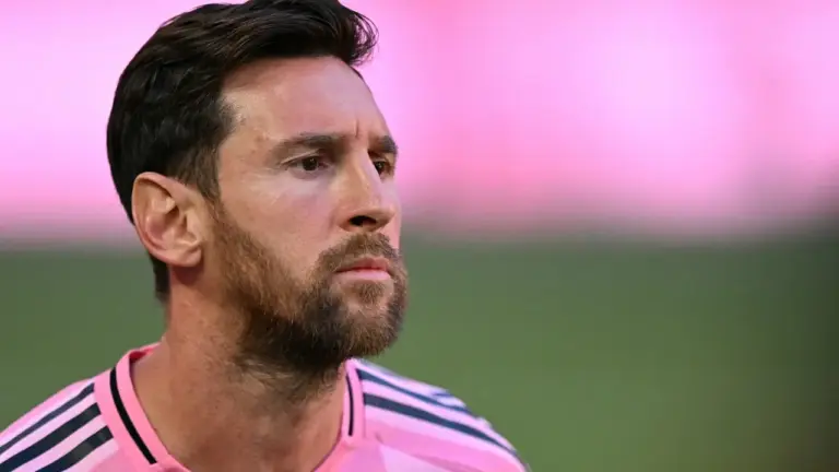 Lance envolvendo Messi em jogo entre Inter Miami e Charlotte gera enxurrada de críticas nas redes