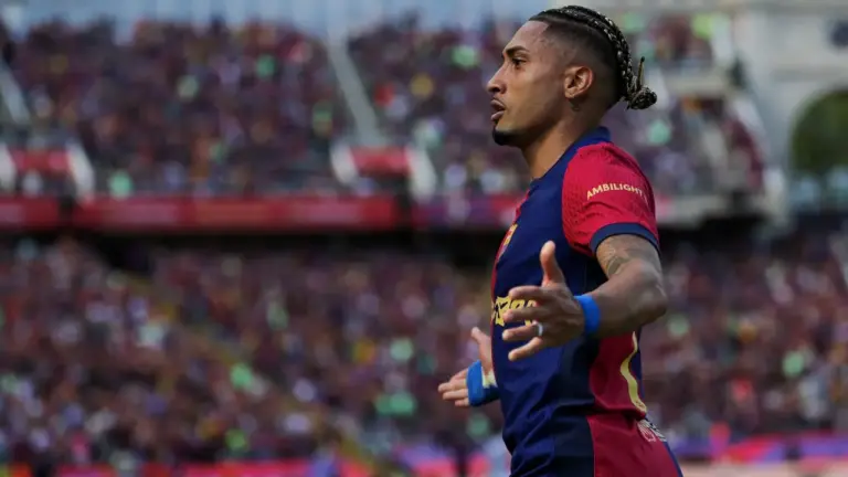 Xavi afasta Raphinha às vésperas do próximo jogo do Barcelona na La Liga