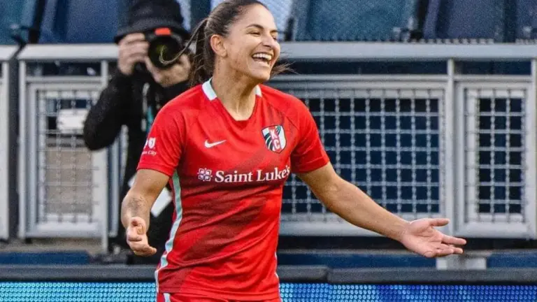Time de Debinha, Zaneratto e Lorena bate recorde na NWSL