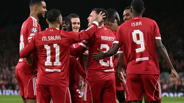 Liverpool perde jogador por grave lesão no joelho após garantir classificação