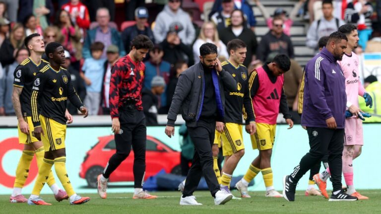 Rooney afirma não confiar em Amorim e diz que Manchester United perdeu a alma