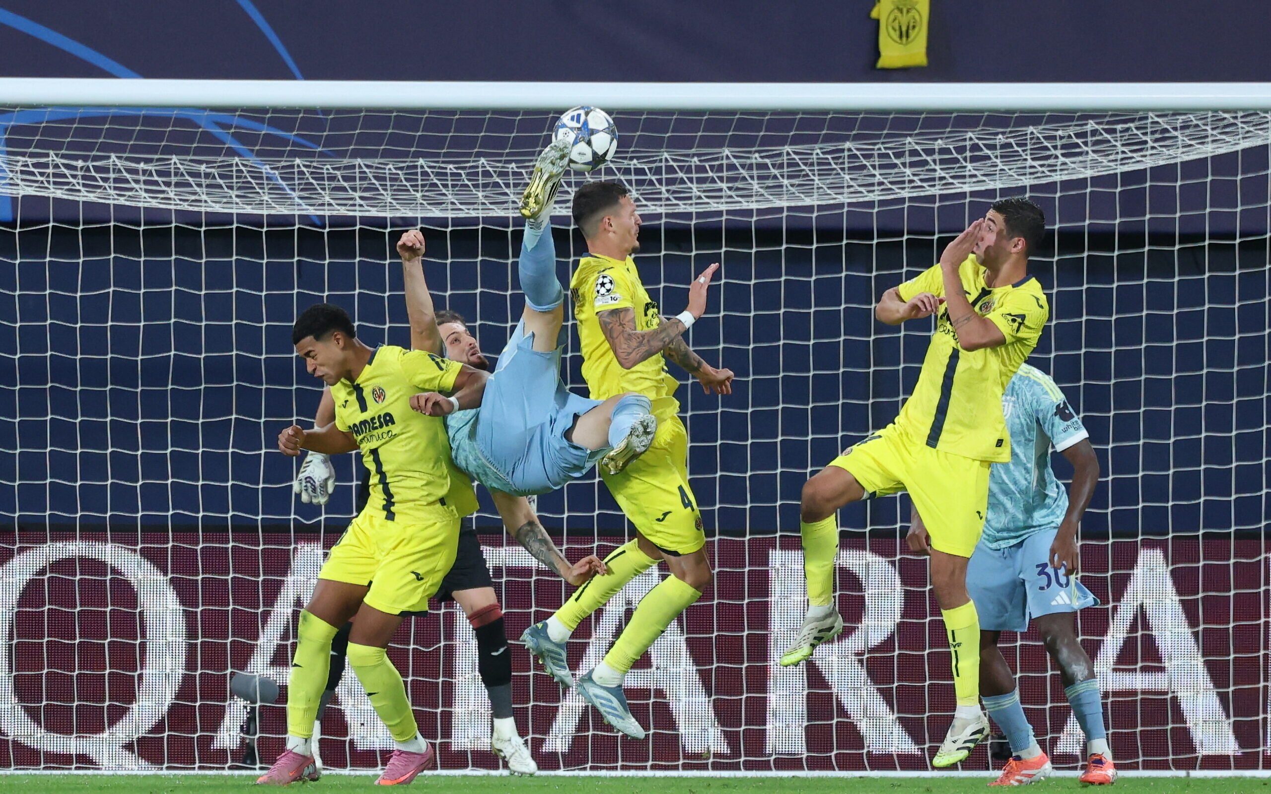 Juventus e Villarreal ficam no empate em jogo da Champions marcado por golaço de estilo Cristiano Ronaldo - Imagem do artigo original