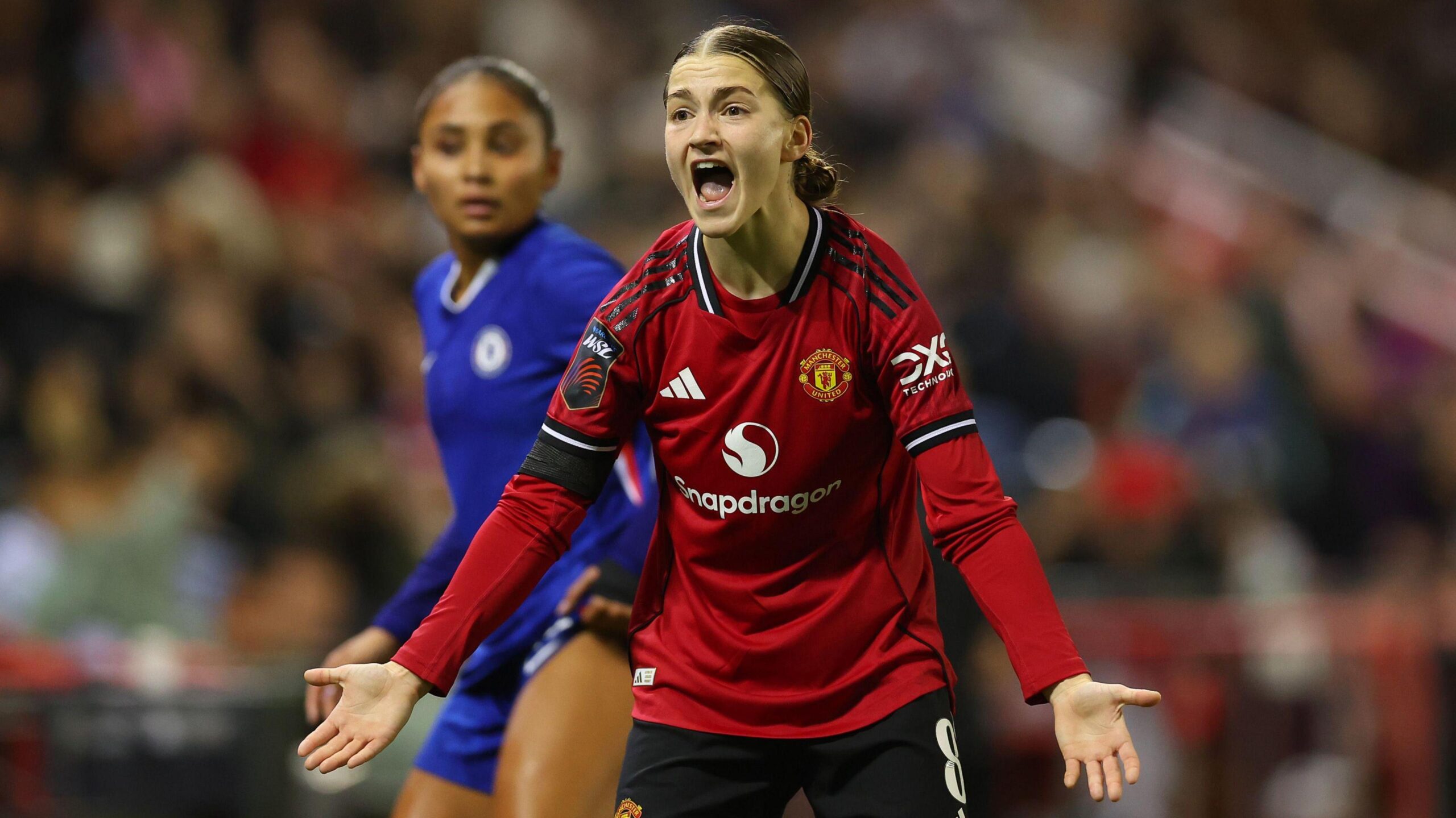 United segura Chelsea, acaba com 100% de aproveitamento das líderes e lamenta empate na WSL - Imagem do artigo original