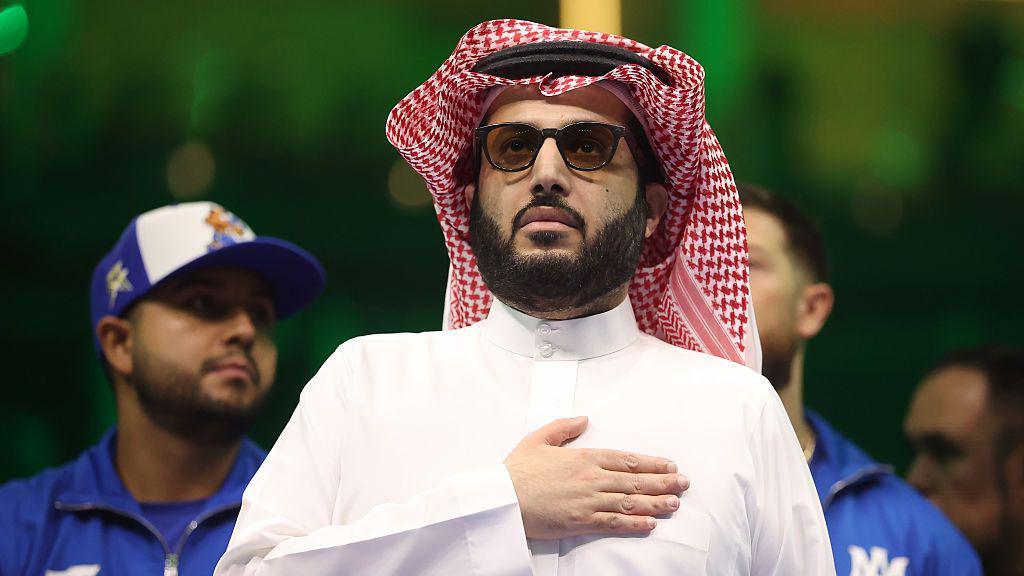 Manchester United nega estar em fase avançada de venda a investidor saudita - Imagem do artigo original