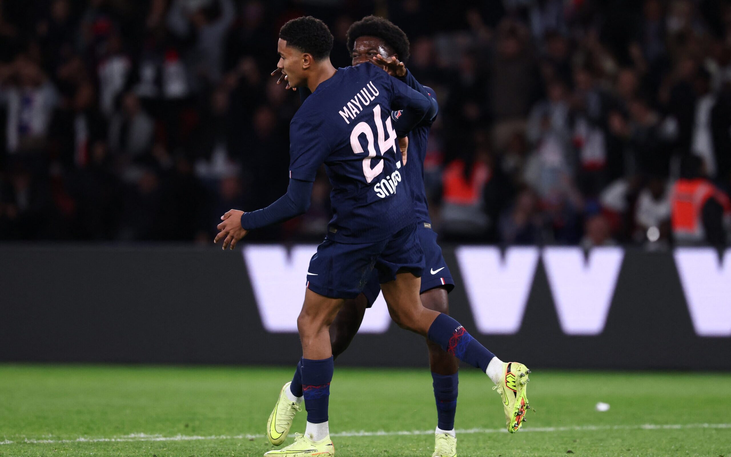 PSG empata com Strasbourg e mantém liderança da Ligue 1 - Imagem do artigo original