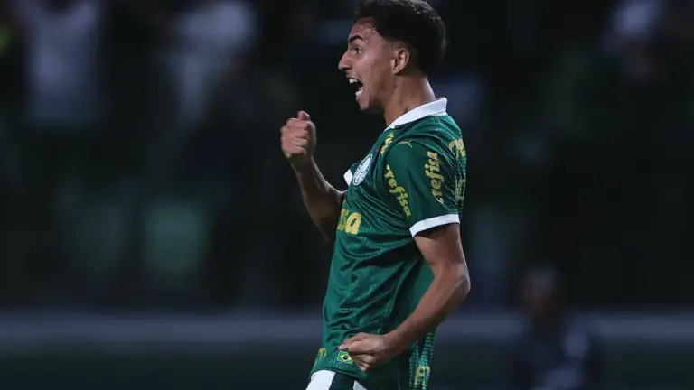 Jovem talento do Palmeiras supera Lamine Yamal e integra Top 5 de ranking espanhol