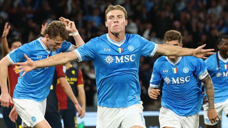 Ex-jogadores do Manchester United ganham destaque em novos clubes