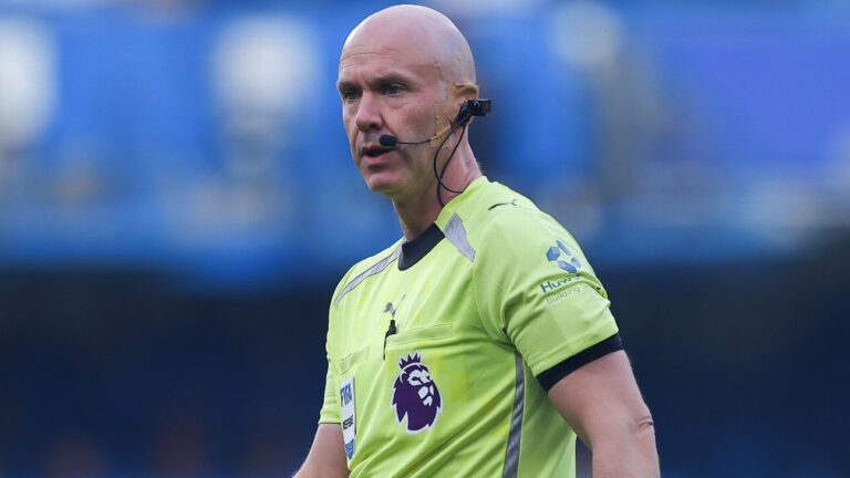 Árbitro Anthony Taylor revela ter cogitado abandonar a arbitragem por causa de abusos